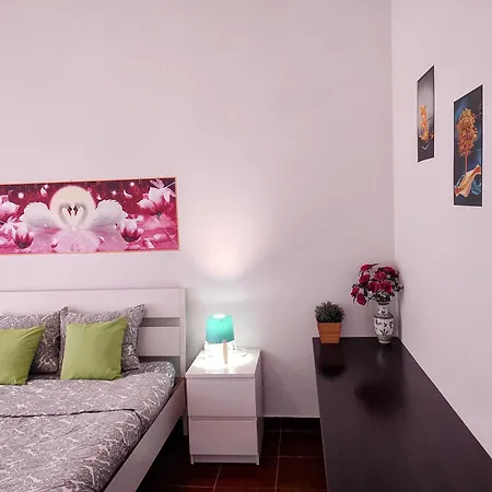 Perfect Near Airport 1 Проживання в сім'ї *