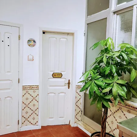 Perfect Near Airport 1 *